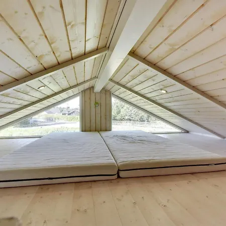 Feriehus Domna - 800m From The Sea In Western Jutland By Interhome *